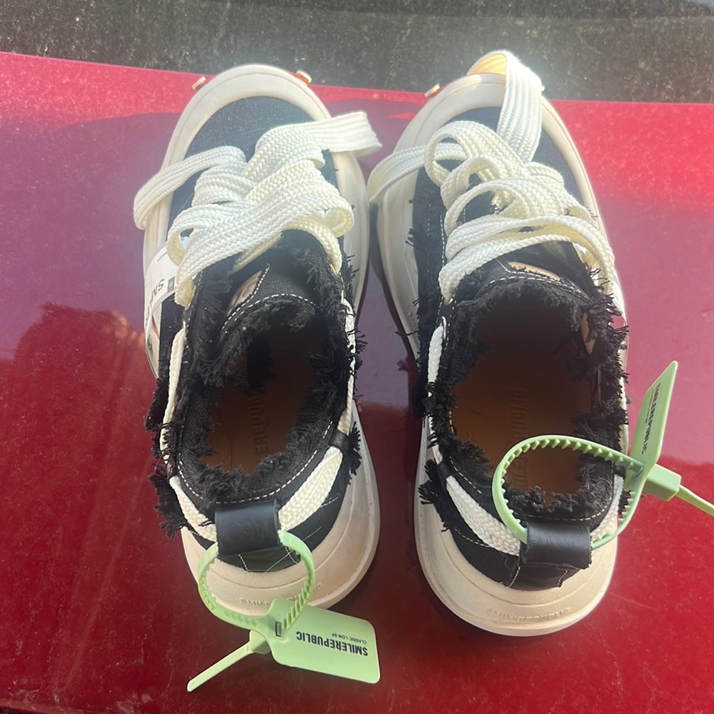 Smile Republic Sneakers size 42 women US 9 womens